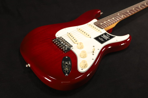 Fender Player II Stratocaster Rosewood Fingerboard Transparent Cherry Burst 939