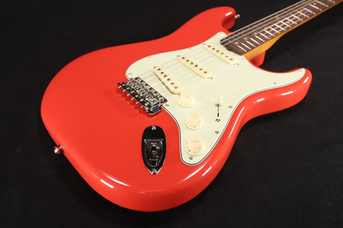 Fender Limited Edition American Vintage II 1961 Stratocaster Fiesta Red w/3A Flame Maple Neck 730 Fender Limited Edition American Vintage II 1961 Stratocaster Fiesta Red w/3A Flame Maple Neck 730