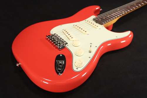 Fender Limited Edition American Vintage II 1961 Stratocaster Fiesta Red w/3A Flame Maple Neck 578 Fender Limited Edition American Vintage II 1961 Stratocaster Fiesta Red w/3A Flame Maple Neck 578