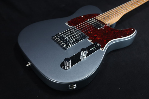 Fender Limited Edition Player II Telecaster with Roasted Maple Fingerboard (Charcoal Frost Metallic) 430