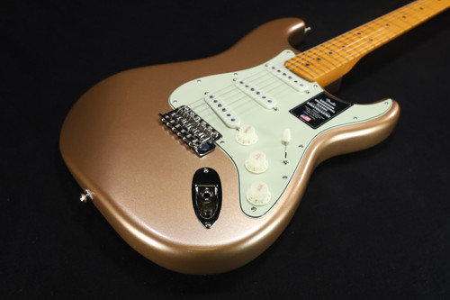 Fender American Professional Classic Stratocaster Maple Fingerboard Faded Firemist Gold 260