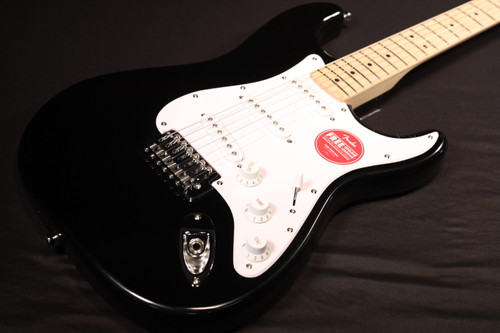 Squier Squier Sonic Stratocaster Maple Fingerboard White Pickguard Black 779