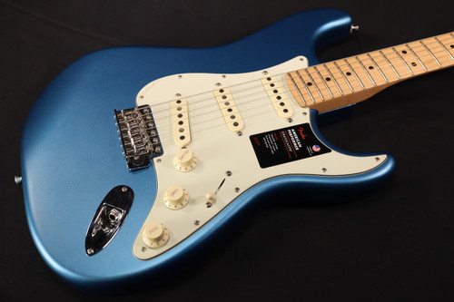 Fender American Performer Stratocaster - Maple Fingerboard - Satin