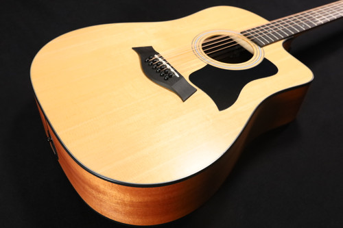Taylor 150ce Dreadnought 12-string Acoustic-electric Guitar - Natural 262