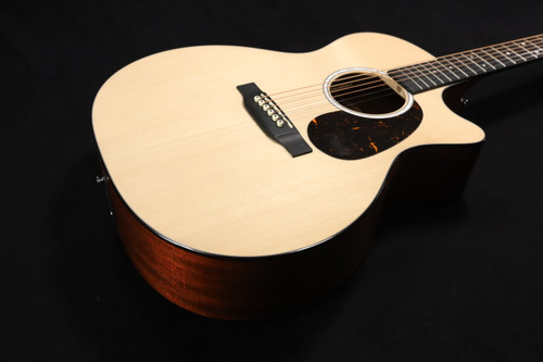 Martin Guitar Road Series GPC-11E Acoustic-Electric Guitar with Gig Bag, Sitka Spruce and Sapele Back and Sides 271