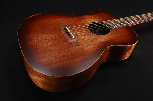 Martin 000-15M StreetMaster Acoustic Guitar - Mahogany Burst 183