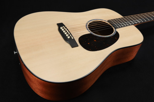 Martin Guitar D Jr-10E Satin Spr/Sap with Softshell Case 640