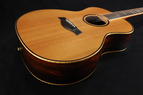 RARE Taylor 814-L7 Grand Auditorium 2004 Natural USED 115
