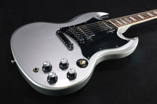 Gibson SG Standard Silver Metallic Silver Mist USA - SGS00S1CH1 Gibson SG Standard Silver Metallic Silver Mist USA - SGS00S1CH1