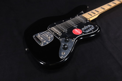 Squier Fsr Classic Vibe Bass Vi Maple Fingerboard Black Pickguard Matching Headstock Black 852