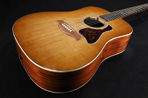 Taylor Trey Hensley Gold Label 510e Special Edition Acoustic-electric Guitar - Antique Blonde 033
