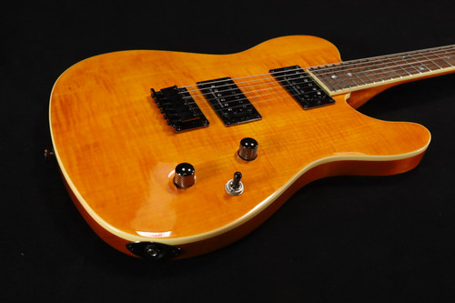 Fender Special Edition Custom Telecaster FMT HH Laurel Fingerboard Amber 400 USED