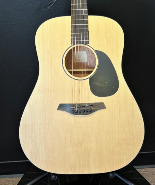 Furch Violet D-SM All solid Spruce/Mahogany Dreadnought