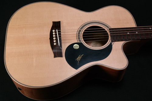 Maton J.R. Joe Robinson Signature - Spruce/Tasmanian Myrtle