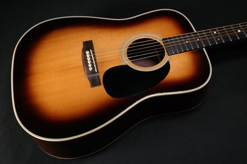 Martin D-28 Tobacco Burst with Black pickguard -  USED - 746