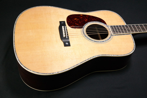 Martin Guitar Standard Series Acoustic Guitars, Hand-Built Martin Guitars with Authentic Wood D-42 - 470