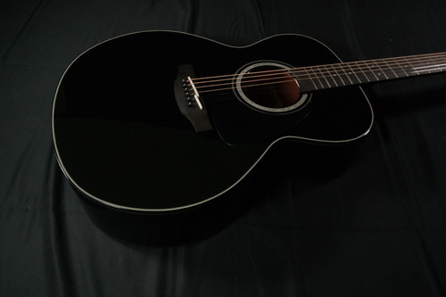 Takamine GN30-BLK Nex Acoustic - Black Spruce Top with Mahogany Back and Sides 297