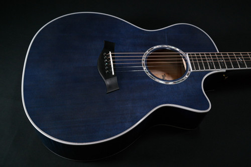 Taylor Special Edition 614ce - Super Limited - Pacific Blue  064
