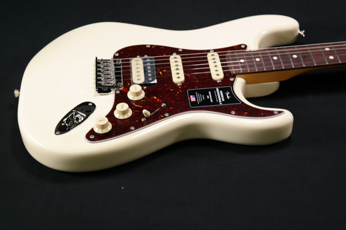 Fender American Professional II Stratocaster HSS - Rosewood Fingerboard - Olympic White 662