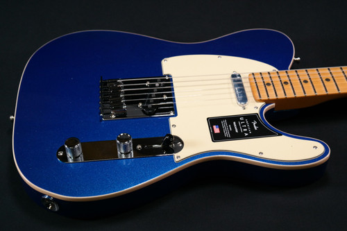 Fender American Ultra Telecaster - Maple Fingerboard - Cobra Blue 656