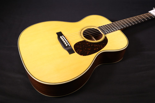 Martin 000-28 Eric Clapton Signature Auditorium Acoustic Guitar Natural 553