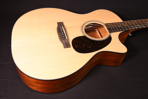 Martin GPC-16E Auditorium Guitar Spruce Top with Mahogany Back and Sides 948