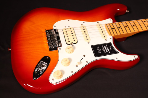Fender Player Stratocaster HSS Plus Top - Maple Fingerboard - Aged