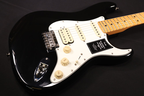 Fender Player II Stratocaster HSS Maple Fingerboard Black 406