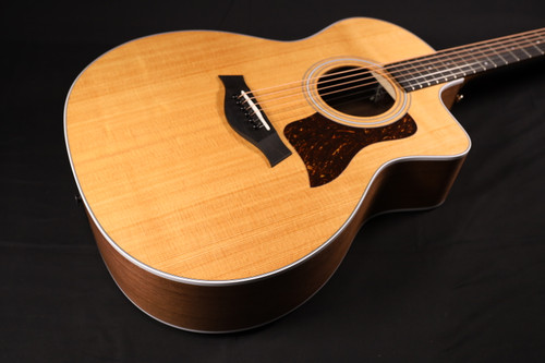 Taylor 214ce Grand Auditorium Acoustic/Electric with Aerocase 175