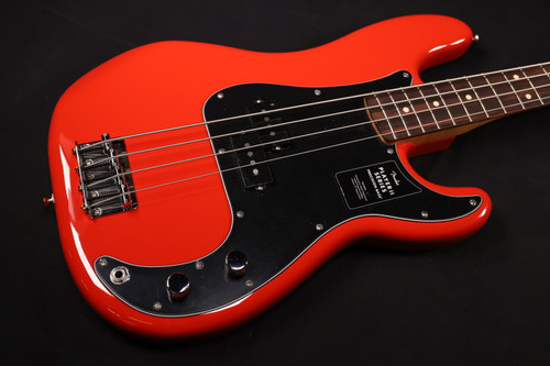 美品 Fender player Ⅱ PrecisionBass Fender Player II Precision Bass Rosewood Fingerboard Coral Red 033