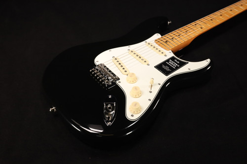 Fender Player Stratocaster - Maple Fingerboard - Capri Orange