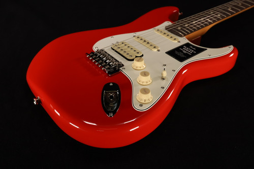 Fender Player II Stratocaster HSS Rosewood Fingerboard Coral Red