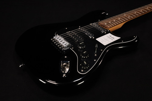 Fender Standard Stratocaster HSS Laurel Fingerboard Black Pickguard Black  230
