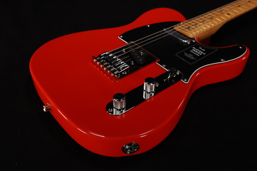 Fender Player II Telecaster Maple Fingerboard Coral Red 904