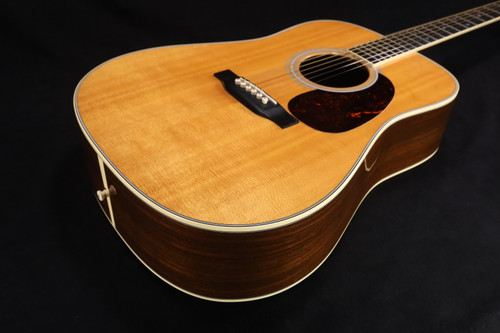 Martin D-35 1968 Brazilian Rosewood Back and Sides with Hard Case