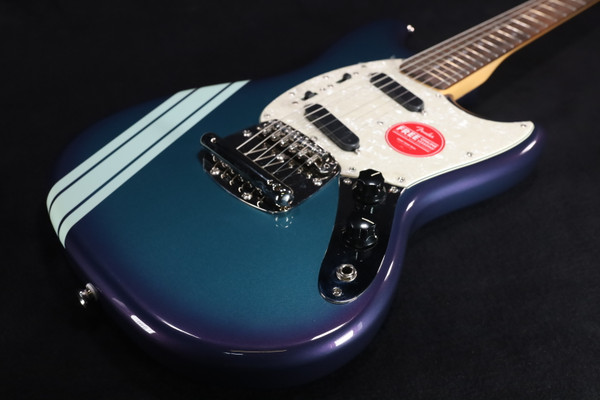 Squier Limited Edition FSR Classic Vibe 60s Mustang Laurel Matching Headstock in Competition Burgundy 080