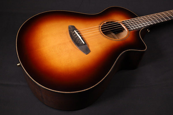 MINT Breedlove Oregon Concert CE Whiskey Burst Sitka Spruce / Myrtlewood USED 156