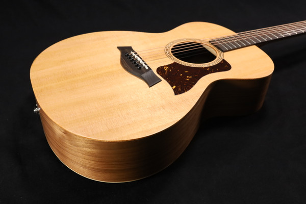 Taylor Academy 12e Grand Concert Acoustic-Electric Guitar  Natural 124