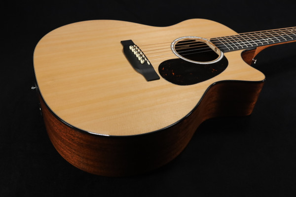 Martin Guitar Road Series GPC-11E Acoustic-Electric Guitar with Gig Bag, Sitka Spruce and Sapele Back and Sides 564