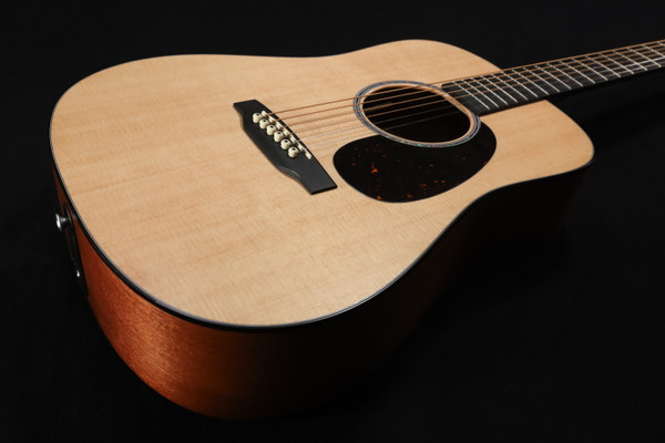 Martin Guitar D Jr-10E Satin Spr/Sap with Softshell Case 633