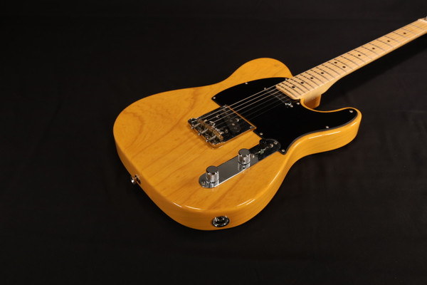 MINT Fender American Pro Telecaster, Maple Fingerboard, Butterscotch Blonde USED 379