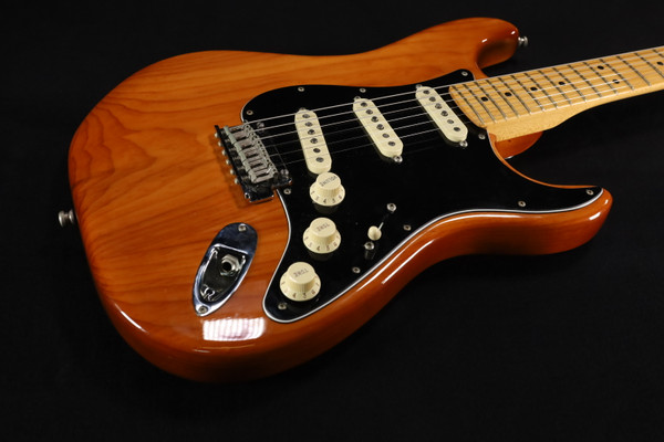 Fender American Professional II Stratocaster Maple Fingerboard Roasted Pine USED 891