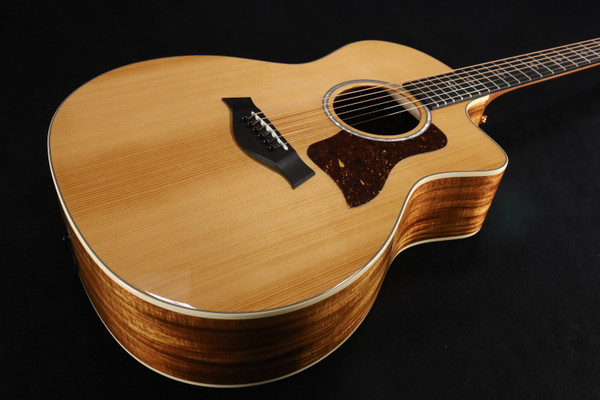 Taylor 214ce-K DLX Grand Auditorium Cutaway Koa Back and Sides 575