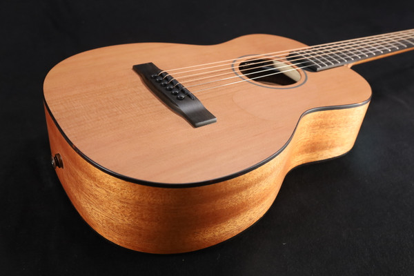 Furch Little Jane Travel Guitar with Bag with LR Baggs EAS-VTC Pickup 486