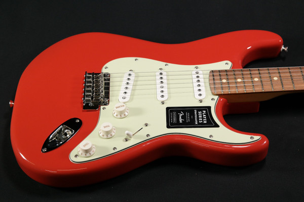 Fender Limited Edition Player Stratocaster Pau Ferro Fingerboard - Fiesta Red - 778
