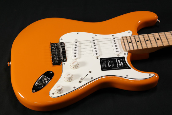 Fender Player Stratocaster - Maple Fingerboard - Capri Orange 246