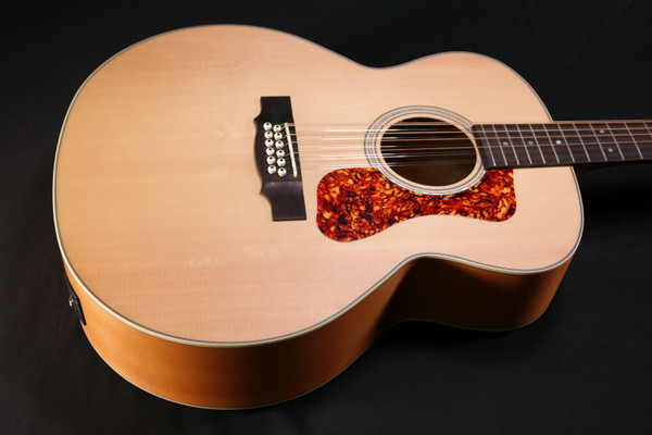 Guild F-2512E Maple 12-string -  200 Archback Solid Top Jumbo - Blonde Satin - 799