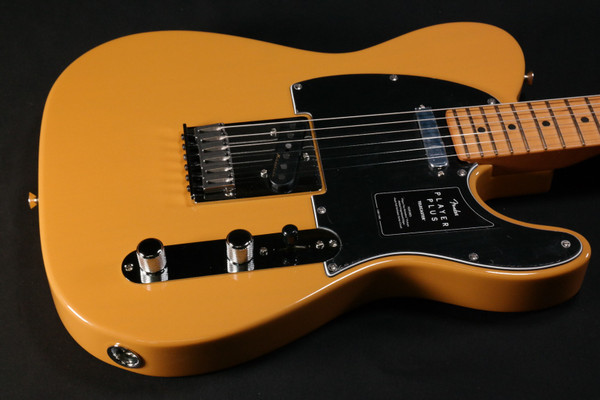 Fender Player Plus Telecaster - Maple Fingerboard - Butterscotch Blonde 367