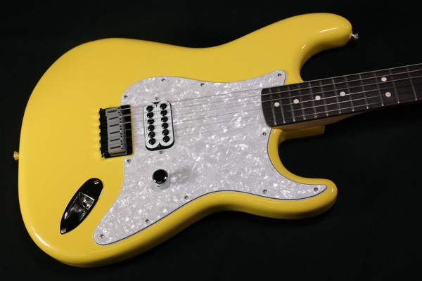 Fender Limited Edition Tom Delonge Stratocaster, Rosewood Fingerboard, Graffiti Yellow - 308