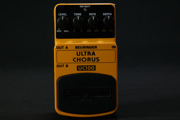 BEHRINGER Ultra Chorus UC100 - USED - 352